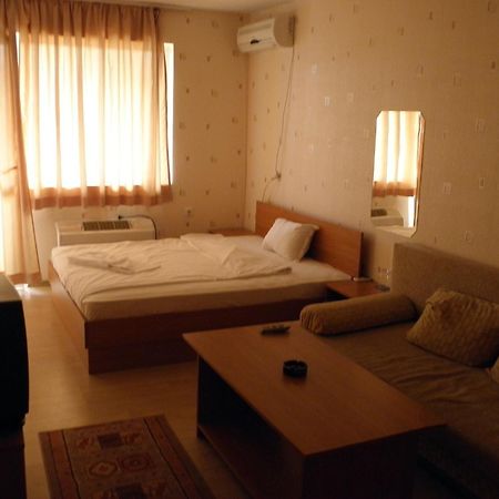 Hotel Pilevski Blagoevgrad Extérieur photo