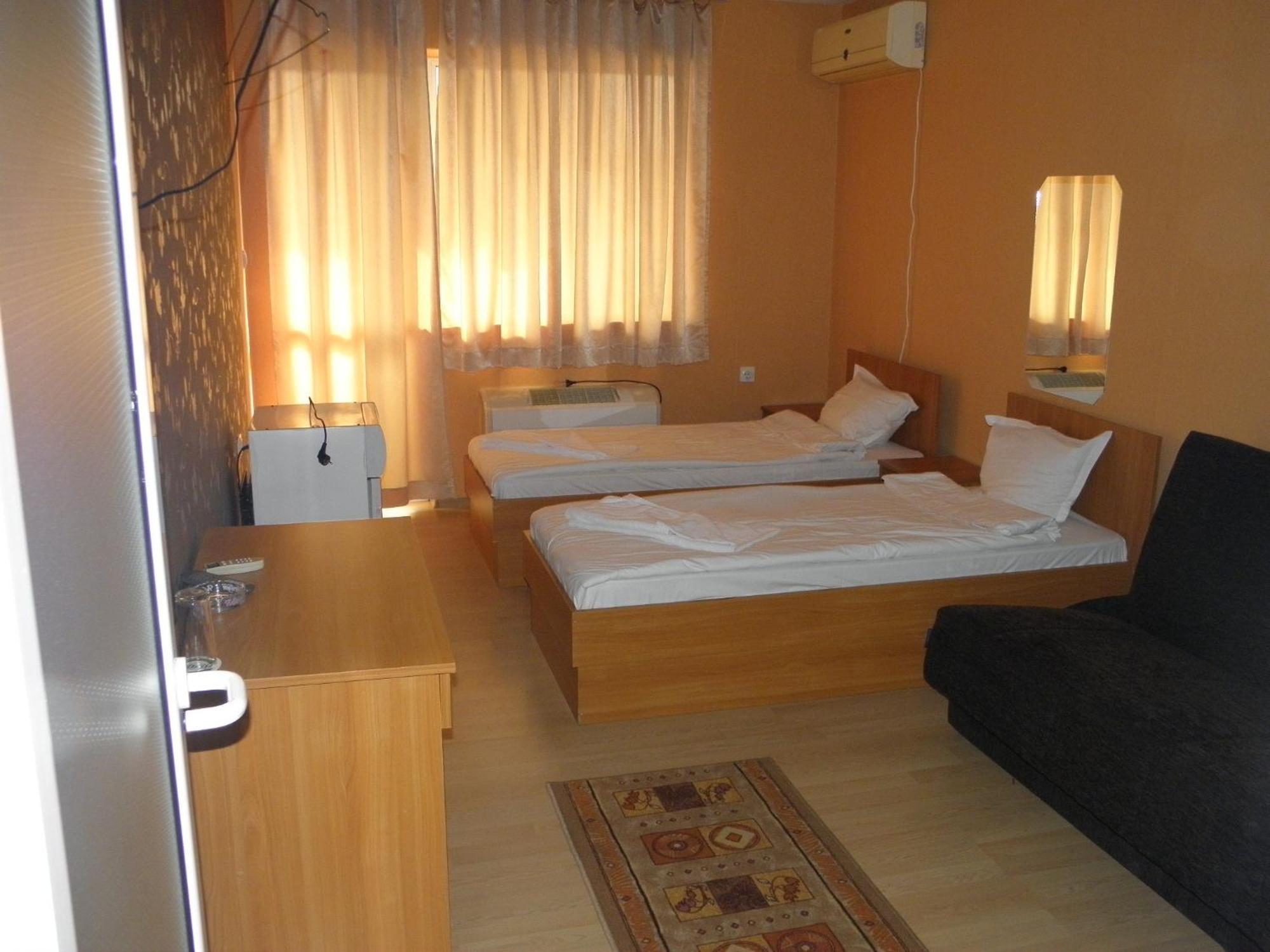 Hotel Pilevski Blagoevgrad Extérieur photo
